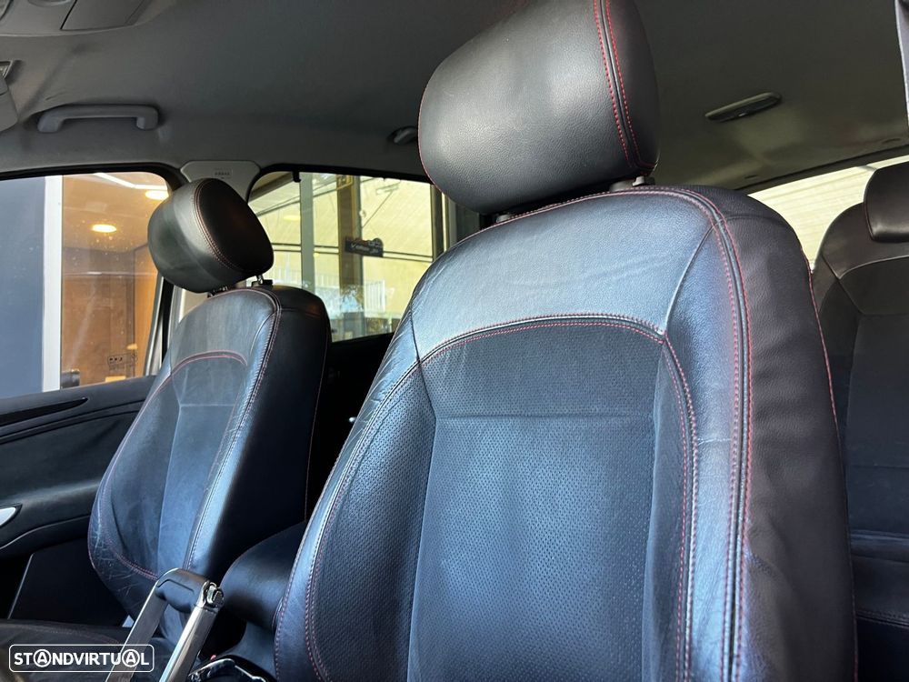 Ford S-Max 2.2 TDCi Titanium 7L - 9