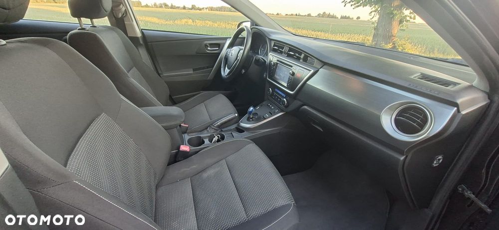 Toyota Auris - 8