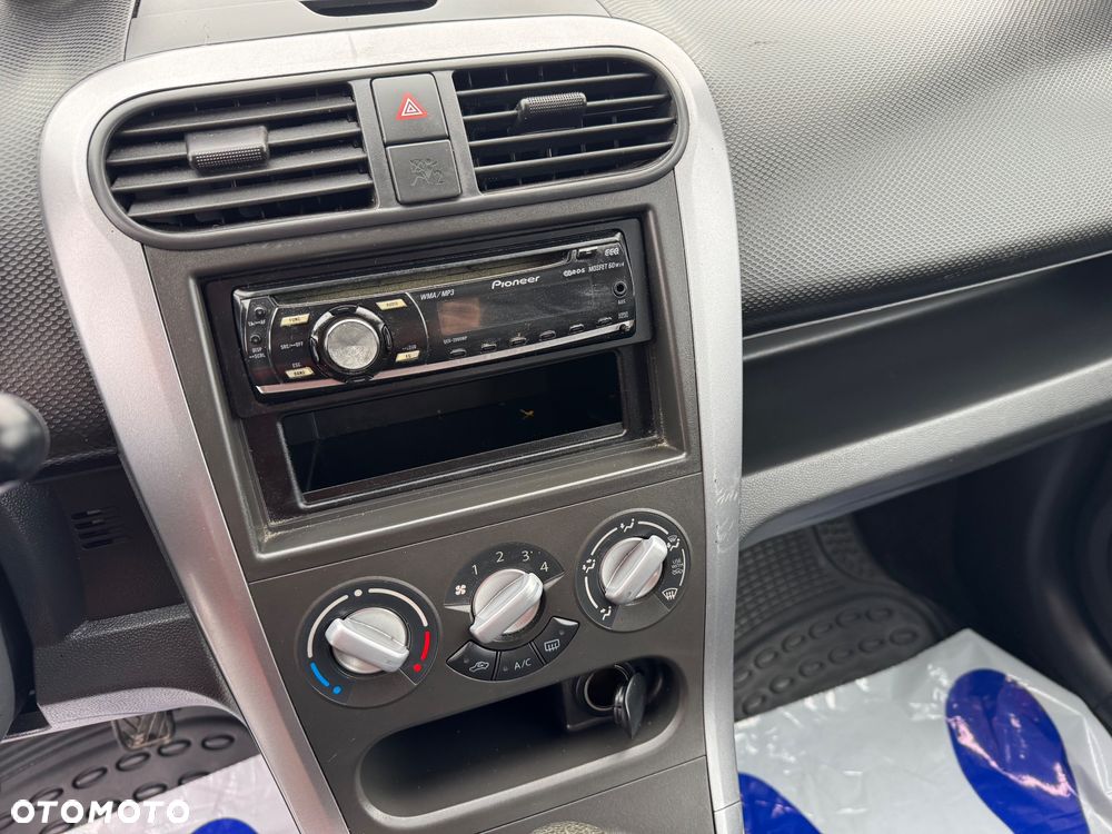 Suzuki Splash 1.0 Comfort - 12