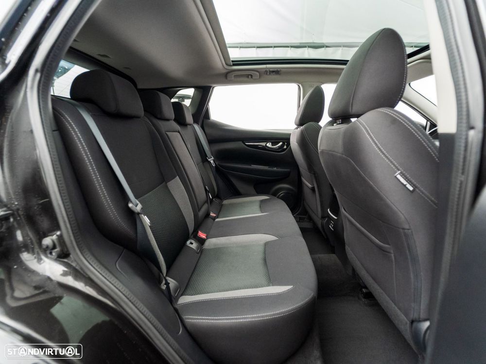 Nissan Qashqai 1.5 dCi N-Connecta - 37