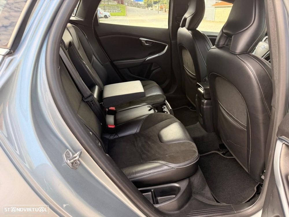 Volvo V40 1.6 D2 R-Design - 13