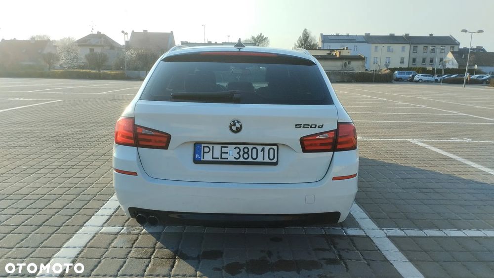 BMW Seria 5 520d - 9