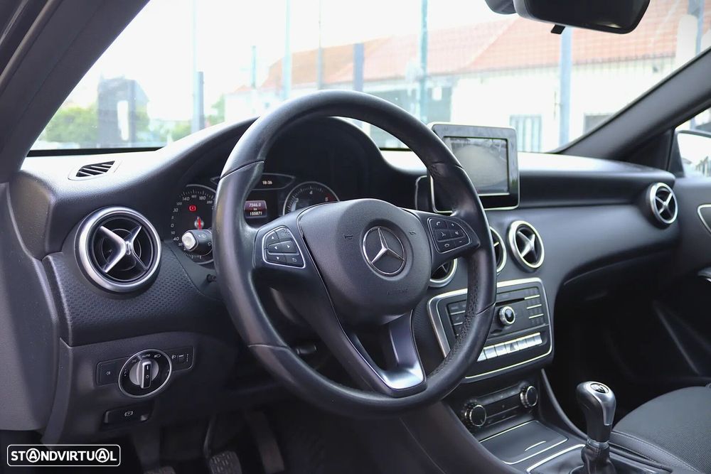 Mercedes-Benz A 180 d Urban - 14