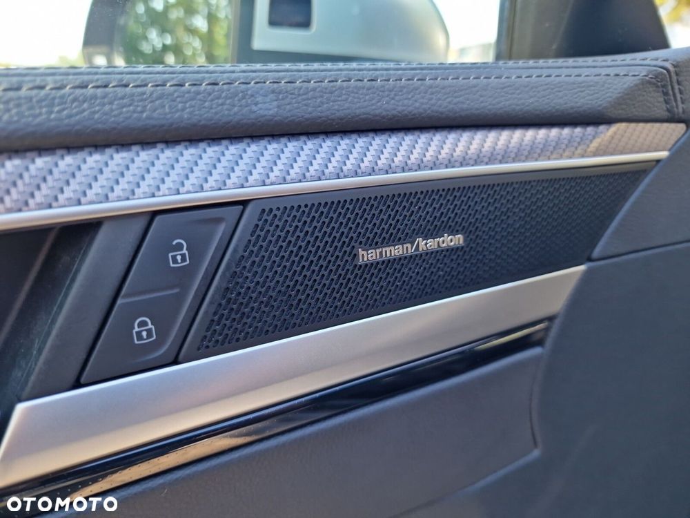 Volkswagen Arteon Shooting Brake 2.0 TSI 4Motion R DSG - 32