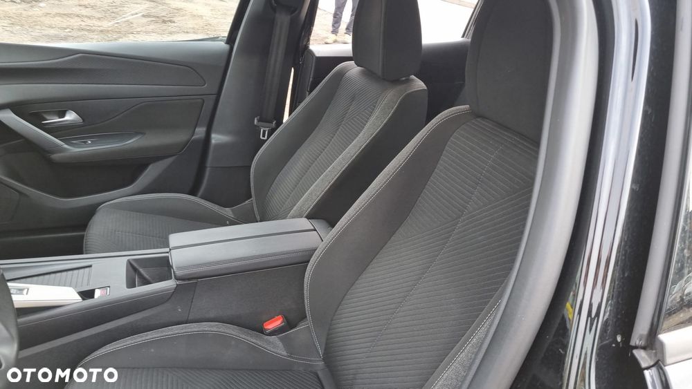 Peugeot 308 BlueHDi 130 EAT8 Allure - 14