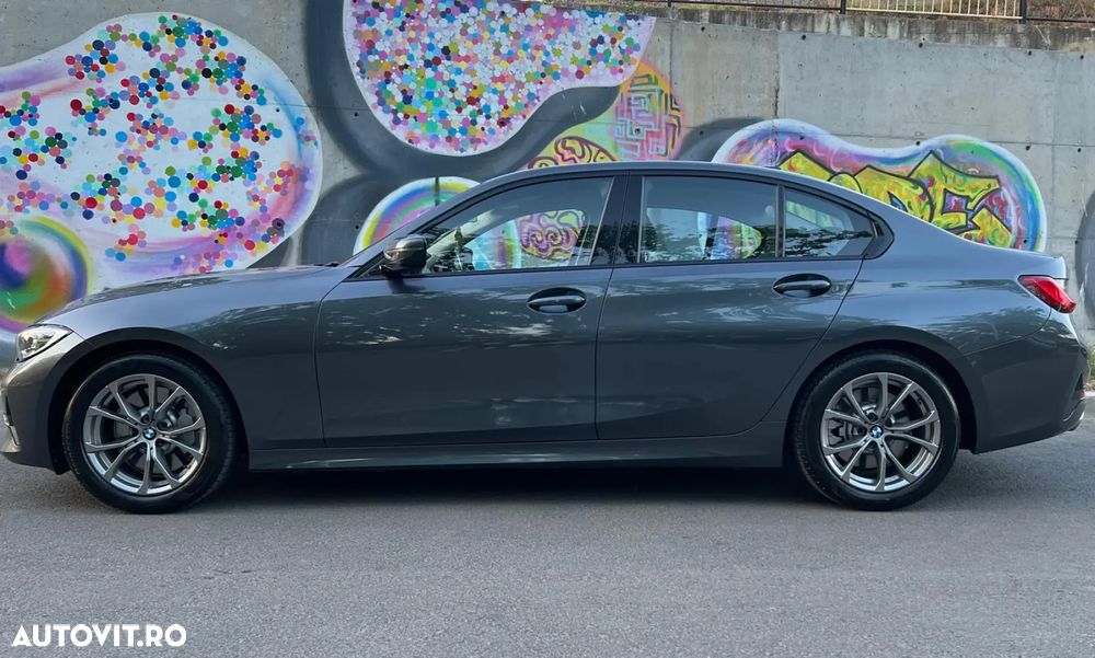 BMW Seria 3 330i AT - 5