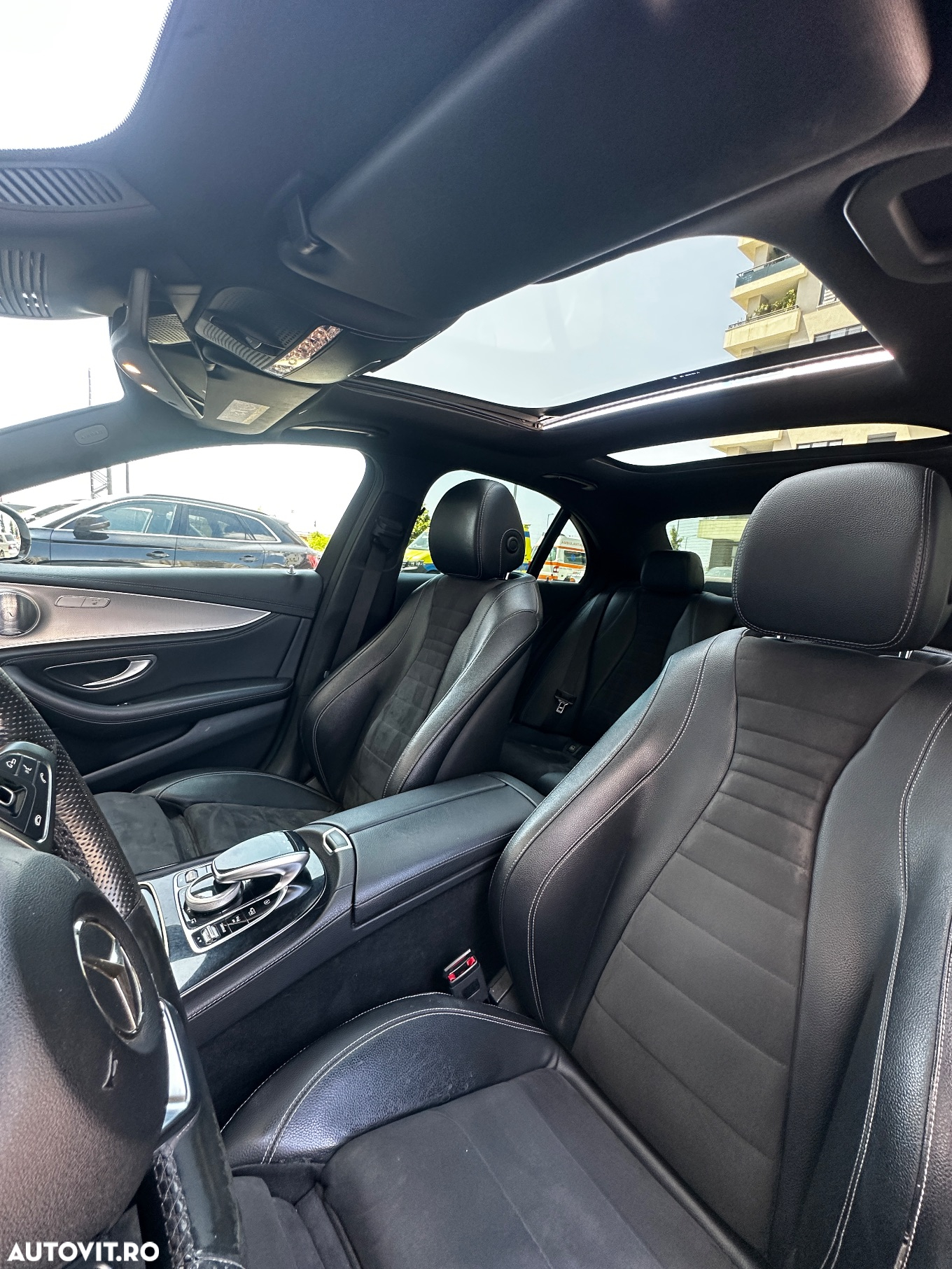 Mercedes-Benz E 220 d Aut. - 8