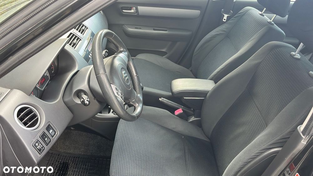 Suzuki Swift - 12