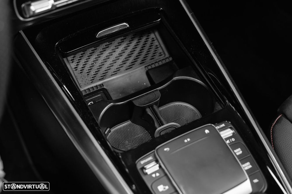 Mercedes-Benz GLA 250 e 8G-DCT AMG Line - 35