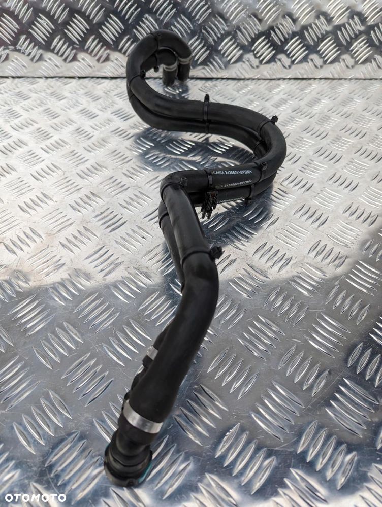 WĘŻE PRZEWODY PŁYNU CHŁODZĄCEGO WODY SCANIA NTG - 4