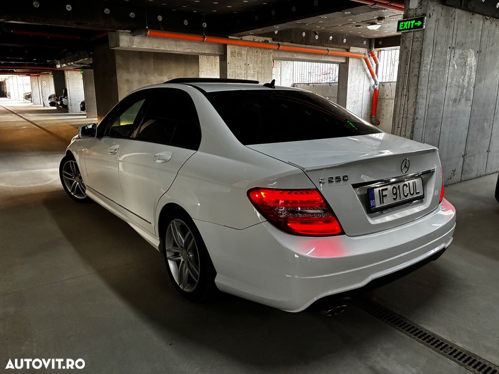 Mercedes-Benz C 250 CGI BlueEFFICIENCY - 1