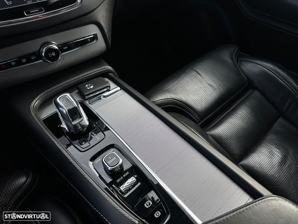 Volvo XC 90 - 3