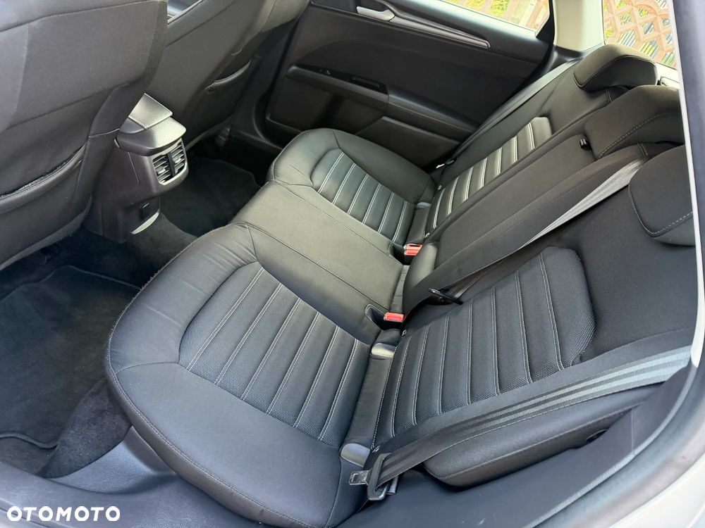 Ford Mondeo SW 2.0 EcoBlue Titanium - 31
