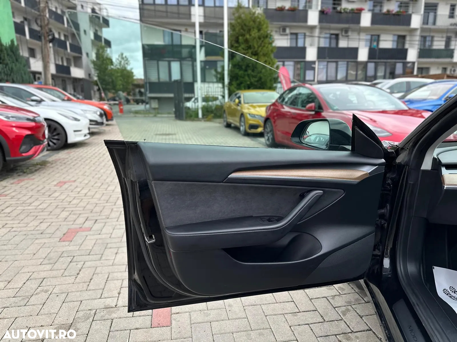 Tesla Model 3 Langstreckenbatterie Allradantrieb Dual Motor Performance - 30