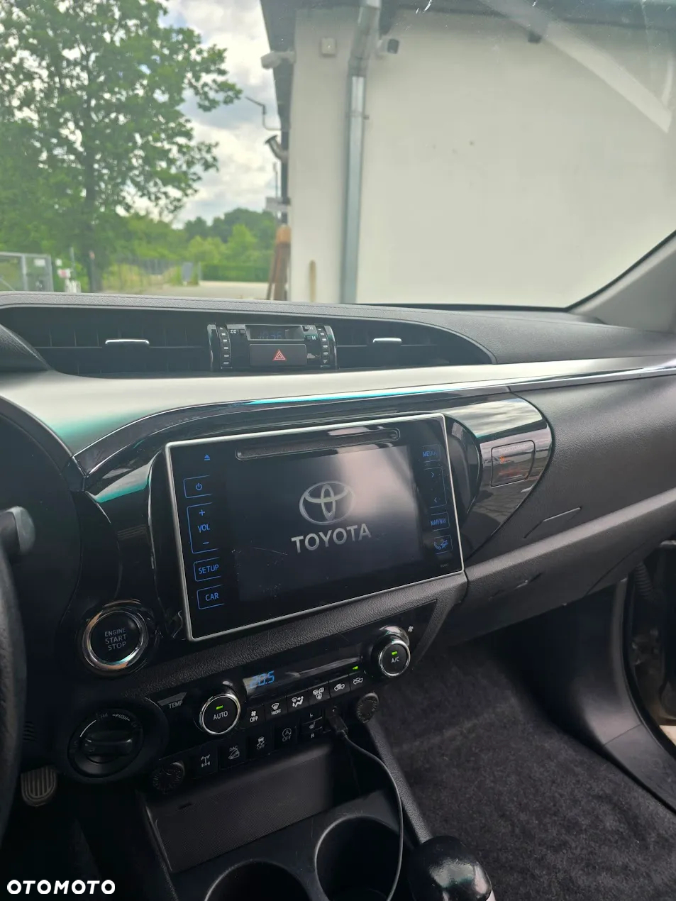 Toyota Hilux 2.4 D-4D Double Cab SR 4x4 - 30