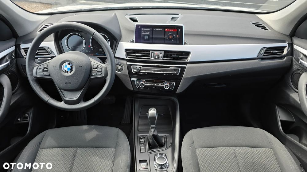BMW X1 xDrive25e Business Edition - 13