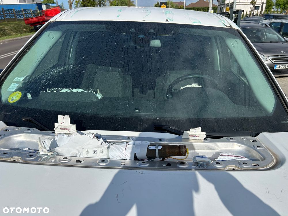 Land Rover Discovery Sport - 33