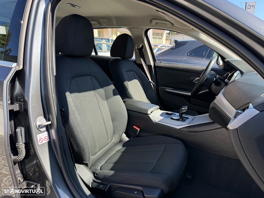 BMW 330 e Touring Corporate Edition Auto - 8