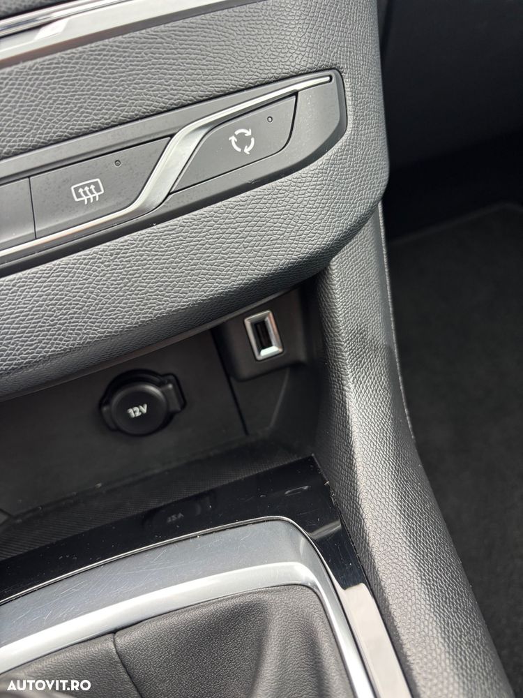 Peugeot 308 SW PureTech 110 Stop & Start Allure - 32