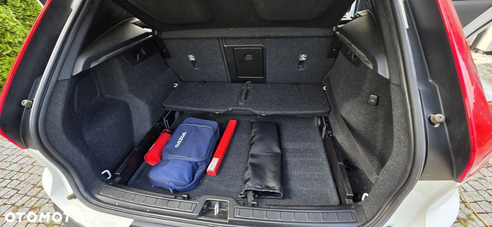 Volvo XC 40 ver-d3 - 25