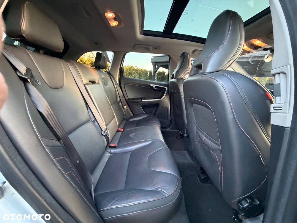 Volvo XC 60 D3 Ocean Race - 14