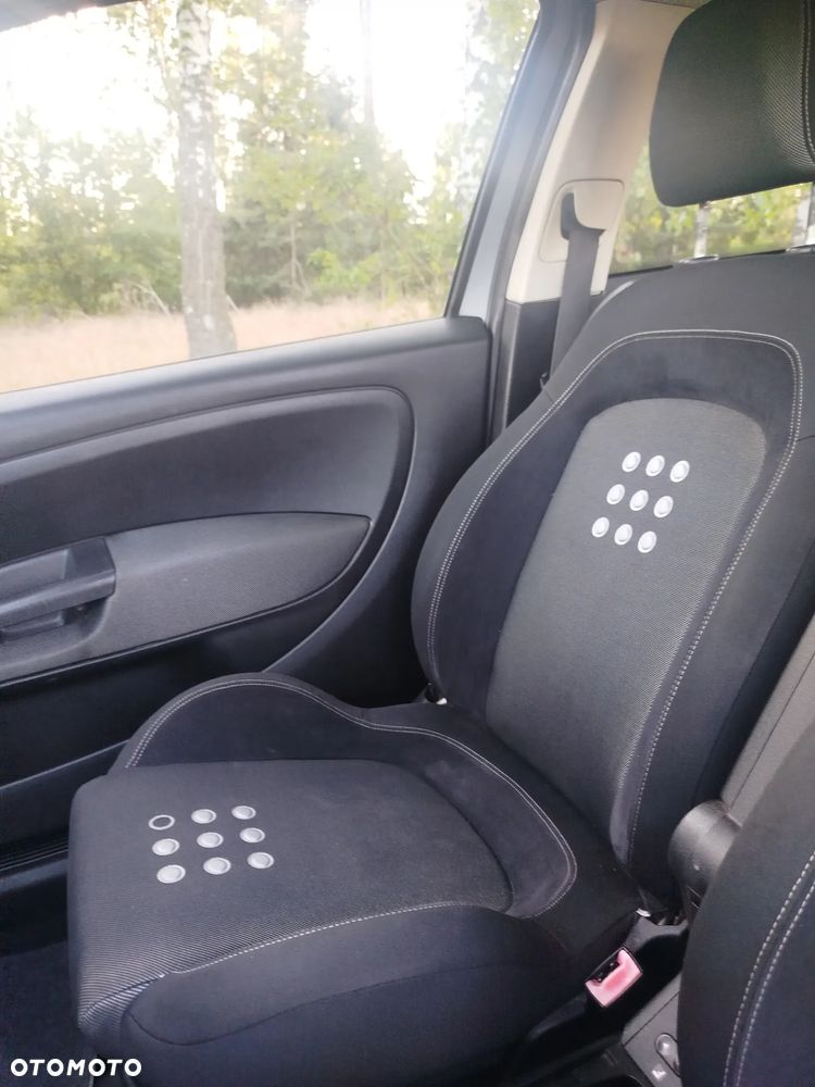 Fiat Punto 1.3 (JTD) Multijet Dynamic - 12