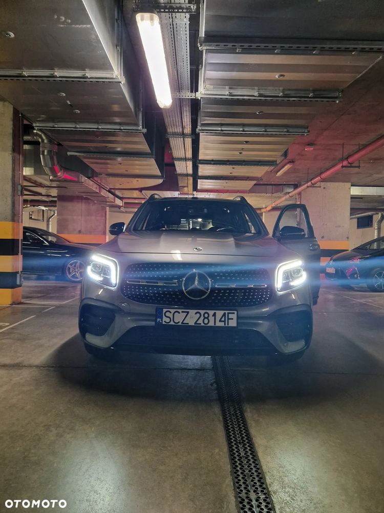 Mercedes-Benz GLB 250 4-Matic AMG Line 8G-DCT - 22