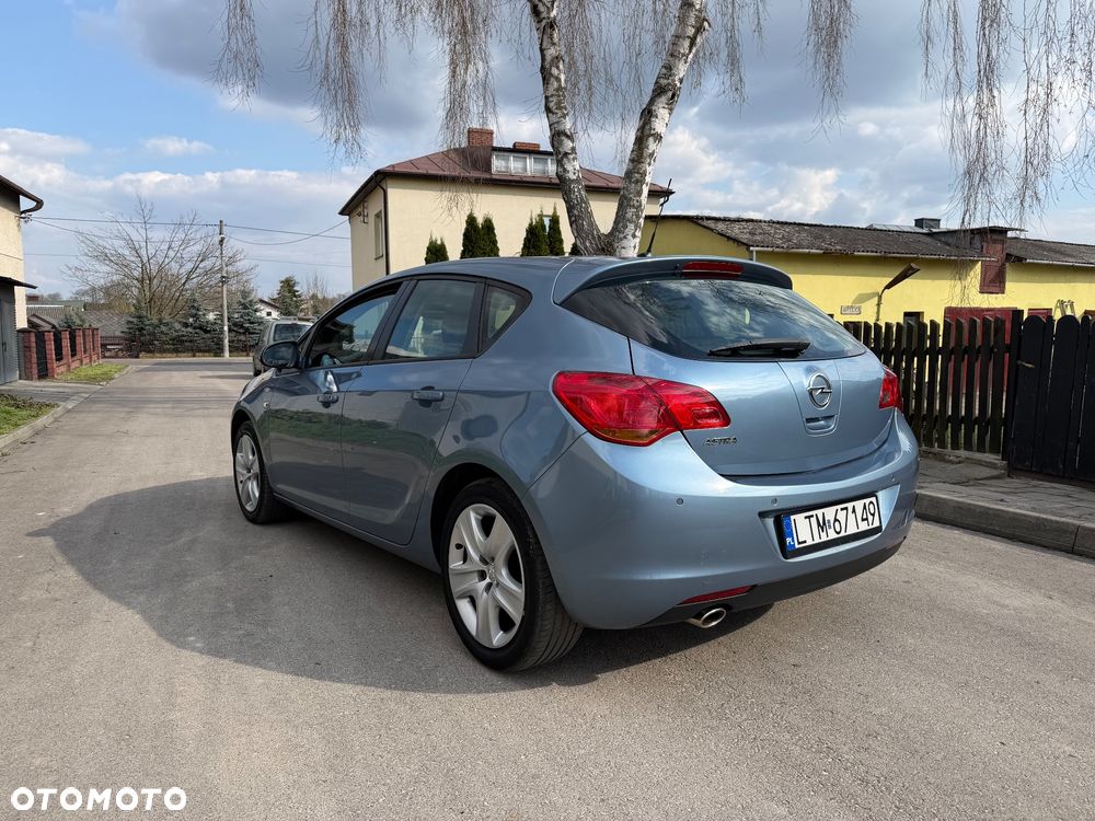 Opel Astra 1.4 Turbo Cosmo - 5
