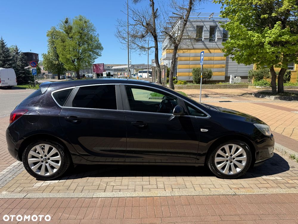 Opel Astra - 32