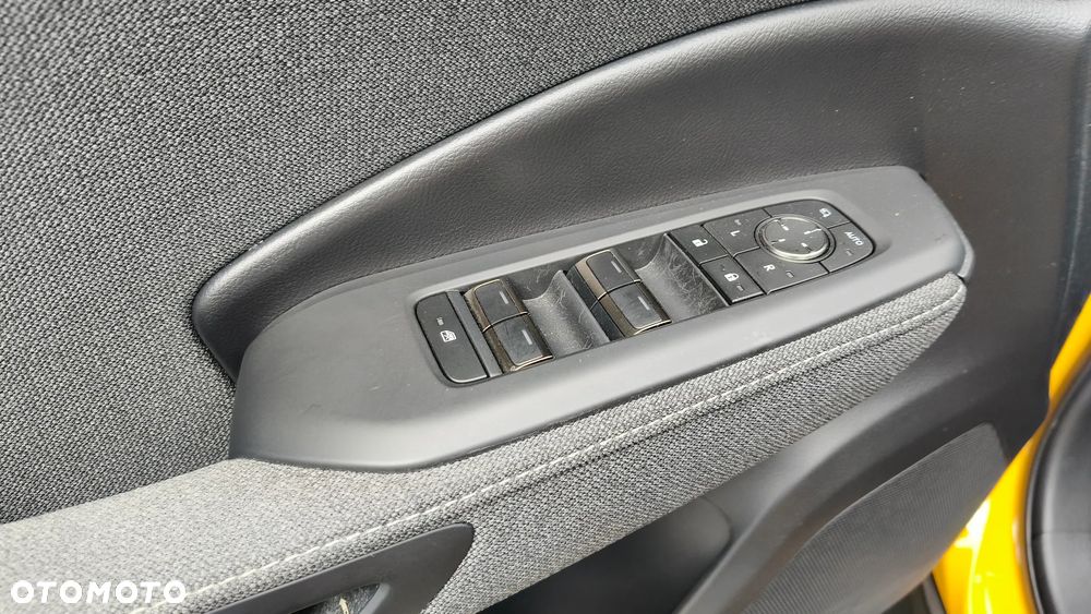Lexus LBX 1.5 Hybrid - 13