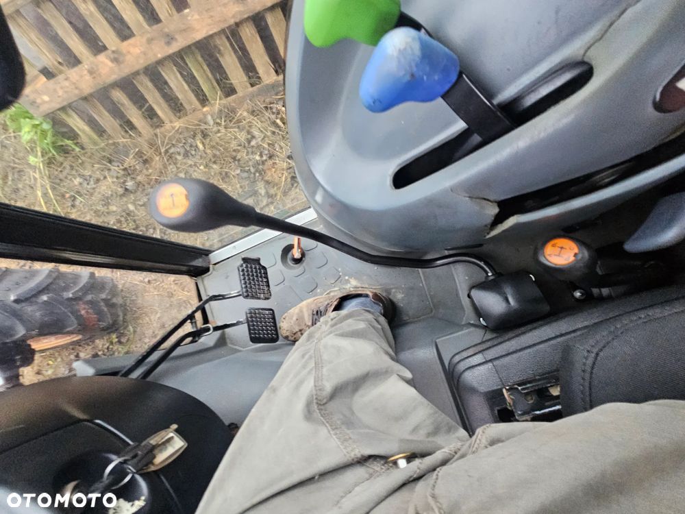 New Holland U2D6 ( w dokumentach) , model handlowy TN 85 FA - 14