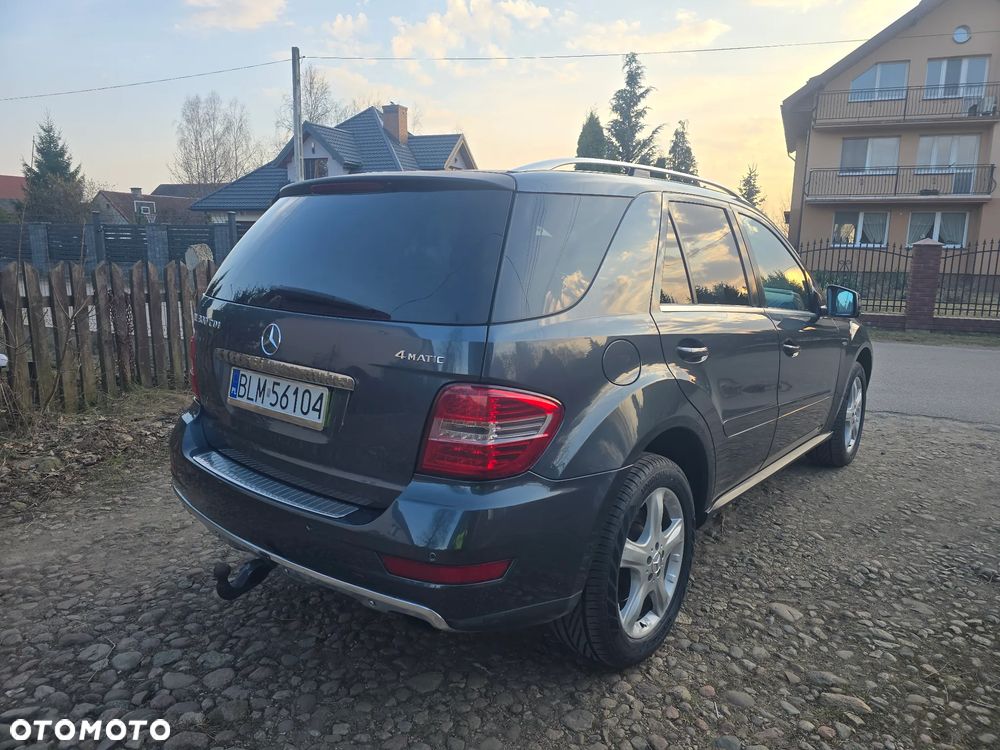 Mercedes-Benz ML - 15