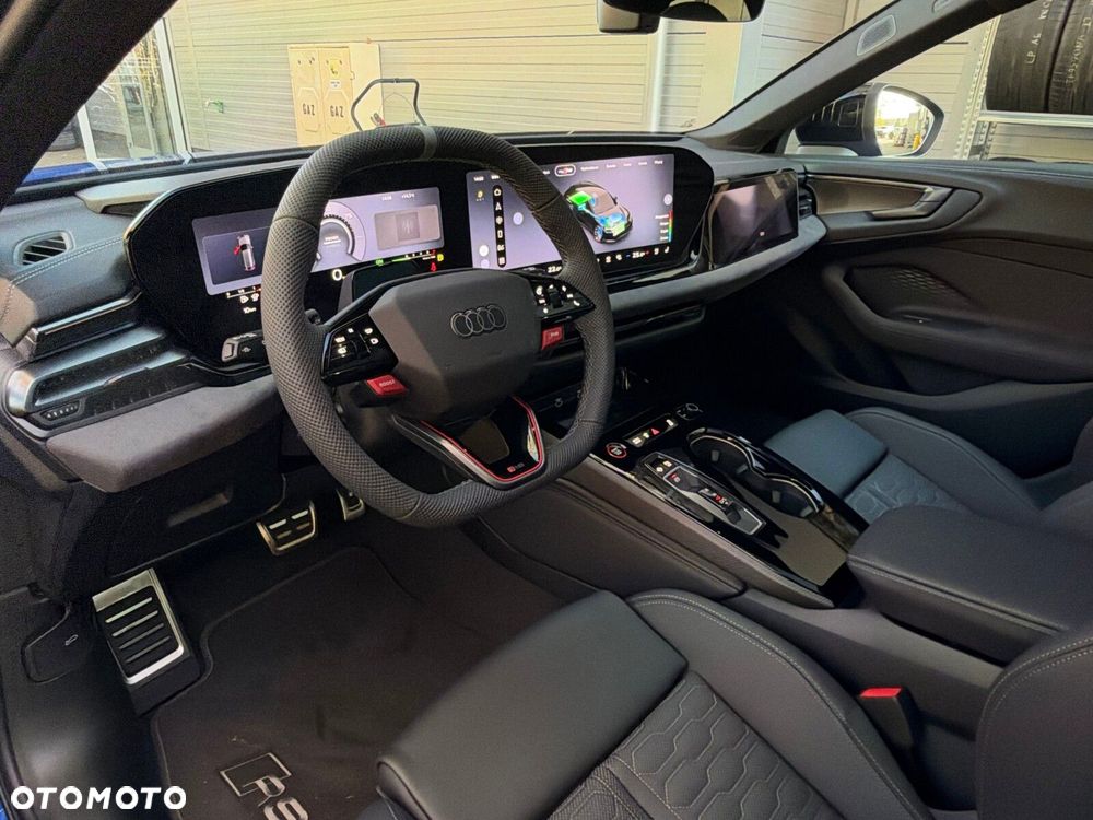 Audi RS5 Avant e-Hybrid 470kW Tiptronic - 11