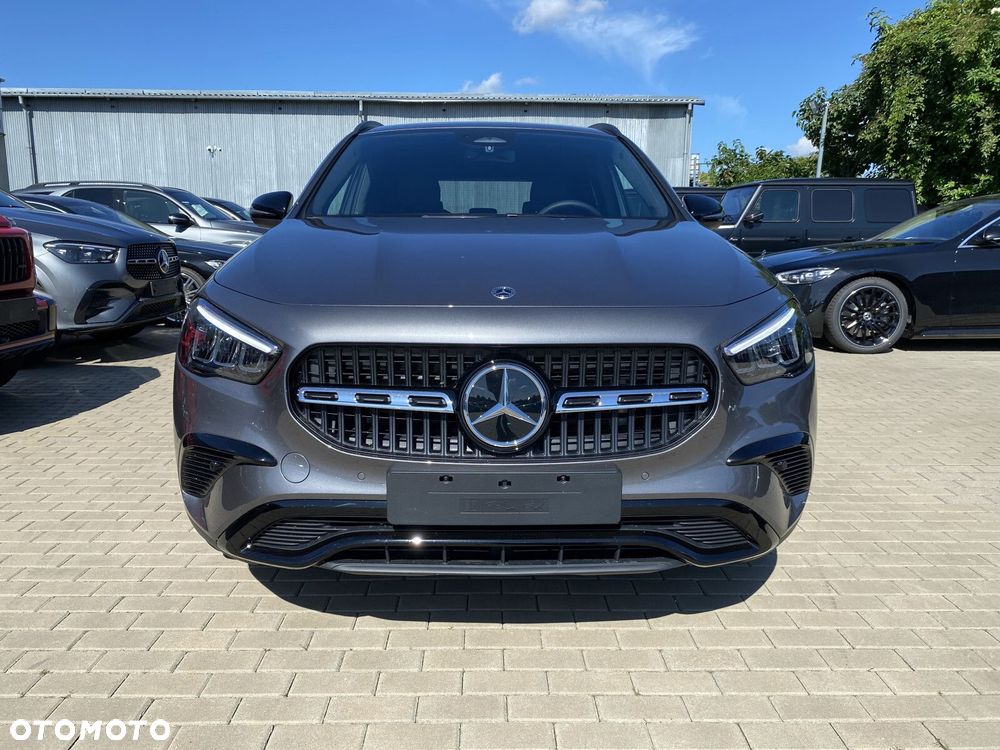 Mercedes-Benz GLA - 6