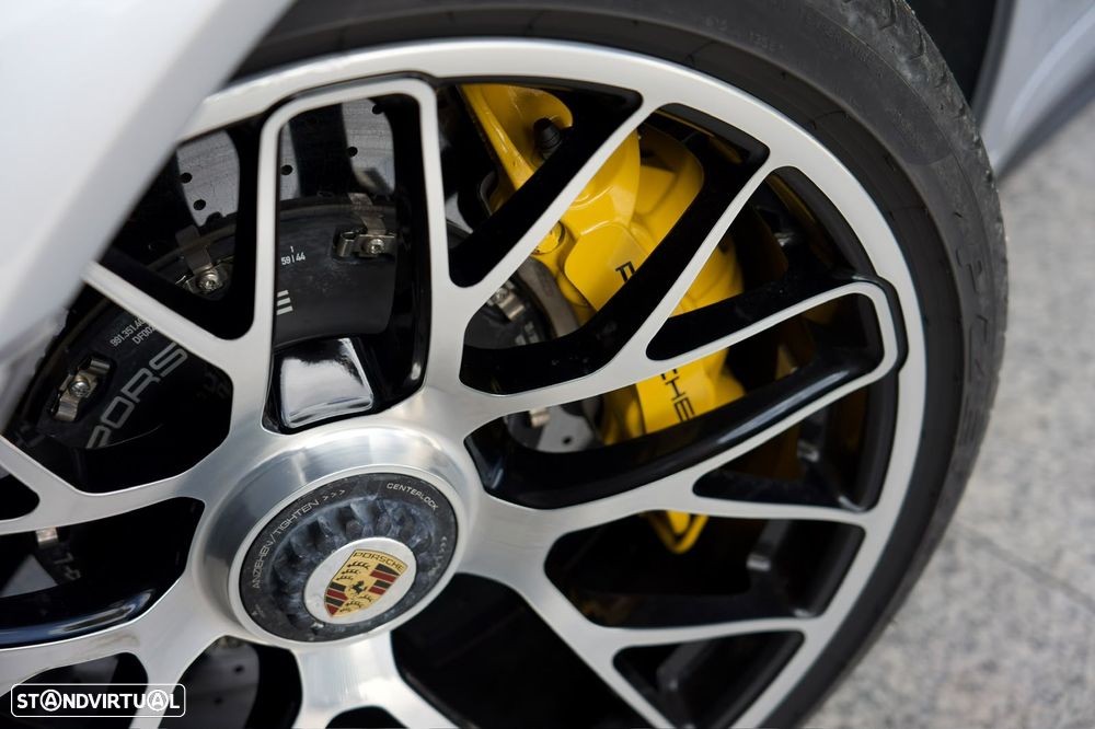 Porsche 911 (991) Turbo S PDK - 9