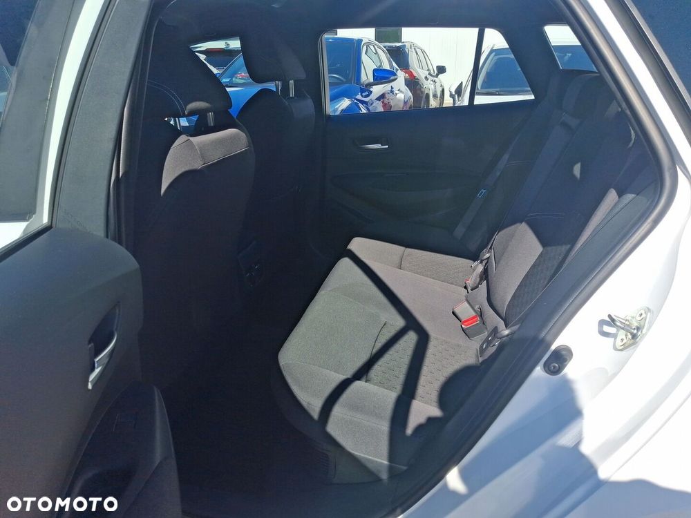 Toyota Corolla 1.8 Hybrid Comfort - 22