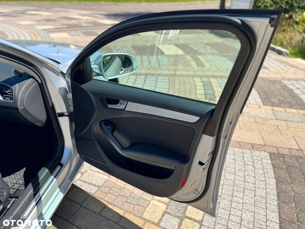 Audi A4 Avant 1.8 TFSI multitronic Ambiente - 23