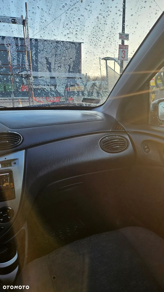 Ford Focus - 11