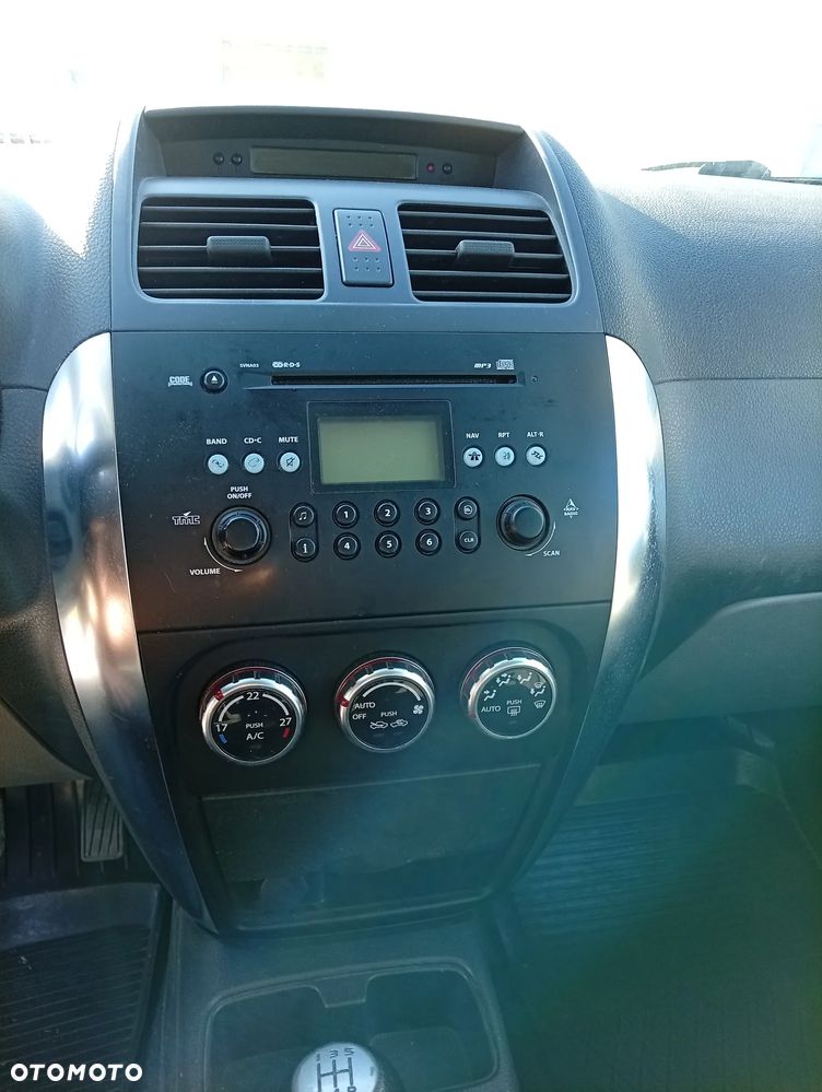 Suzuki SX4 1.6 GLX / Comfort - 6
