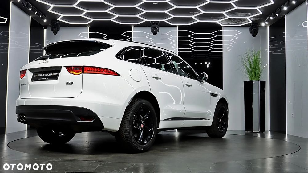 Jaguar F-Pace 20d AWD R-Sport - 9