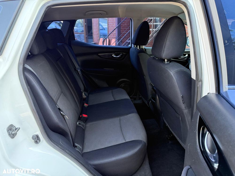 Nissan Qashqai - 12