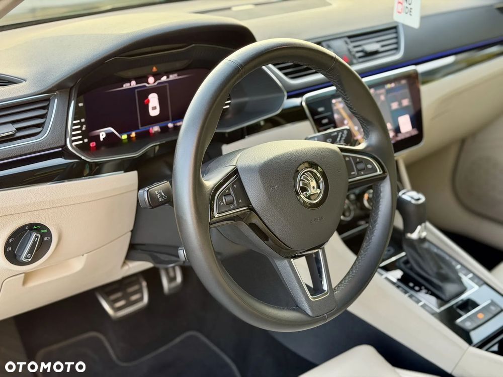 Skoda Superb 2.0 TSI 4x4 L&K DSG - 11