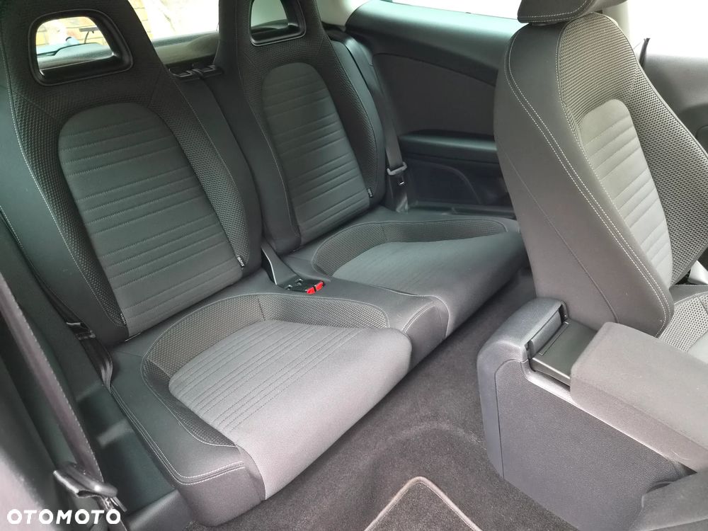 Volkswagen Scirocco 2.0 TDI DSG - 14
