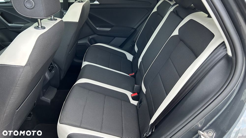 Volkswagen T-Roc 1.5 TSI GPF ACT Premium - 24