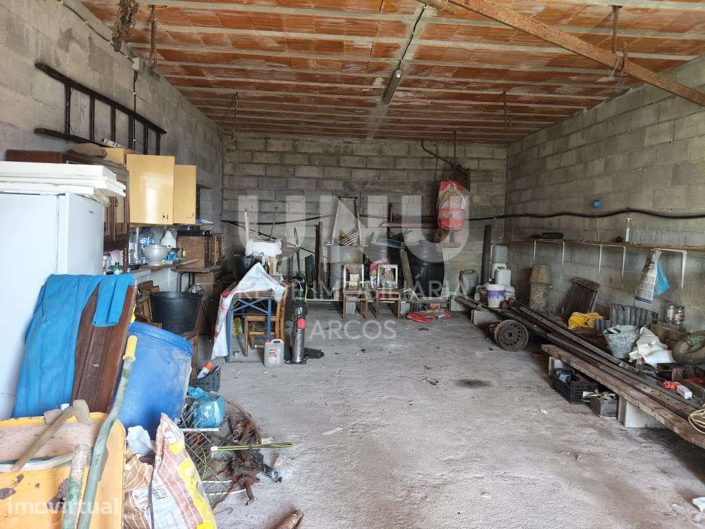 Terreno com garagem - Grande imagem: 4/10