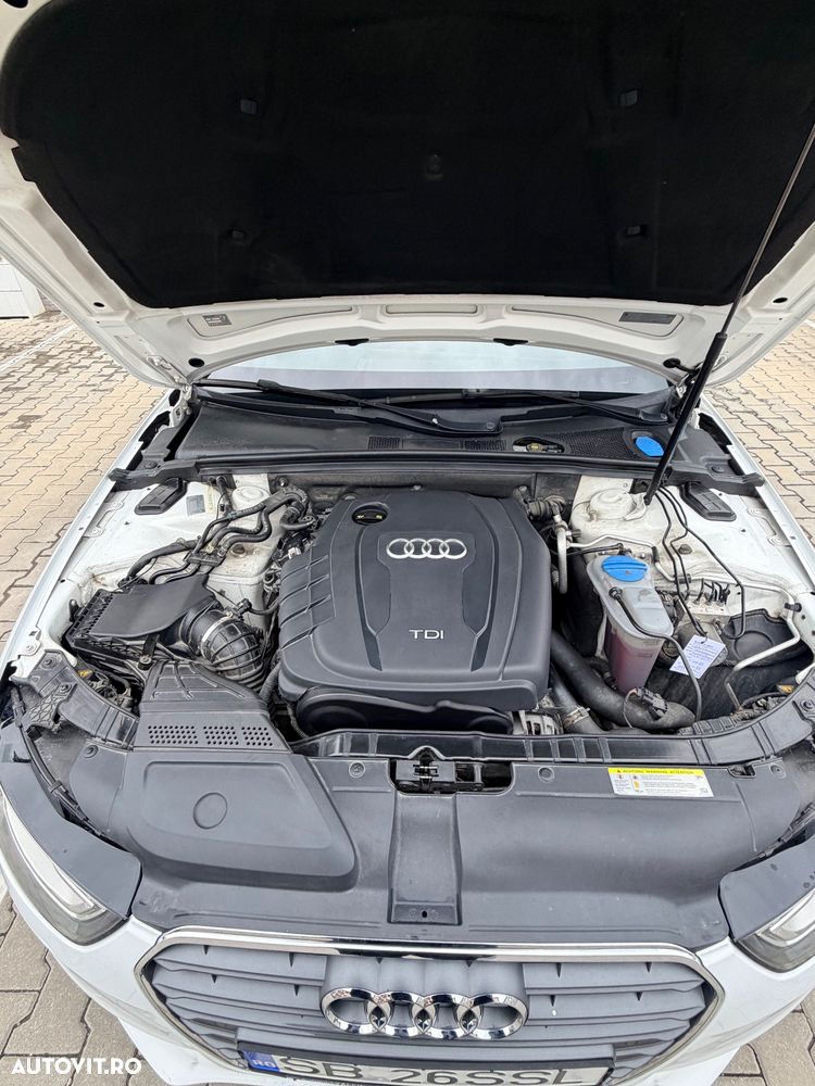 Audi A4 2.0 TDI DPF multitronic S line Sportpaket - 10