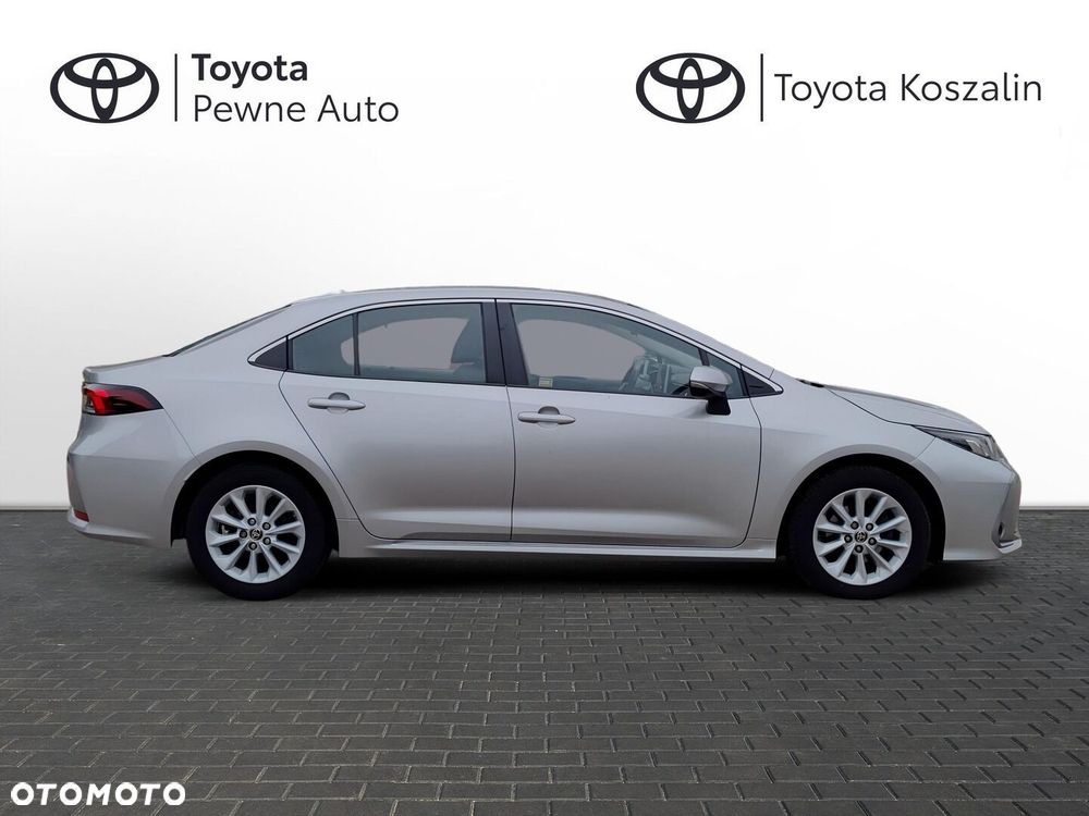 Toyota Corolla - 22