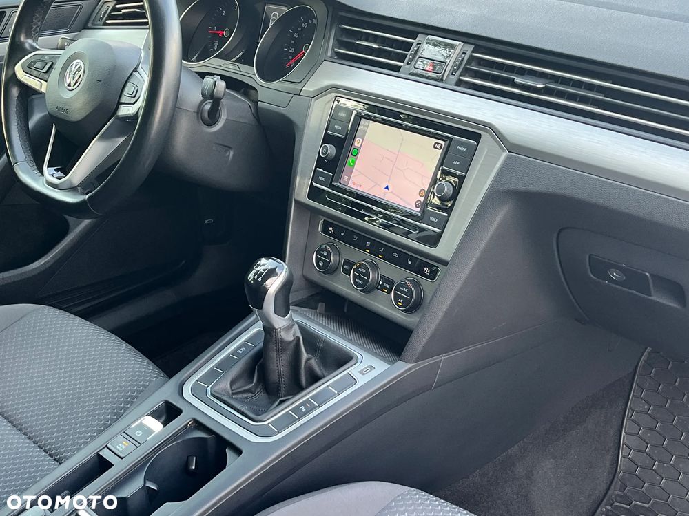 Volkswagen Passat 2.0 TDI EVO Essence - 35