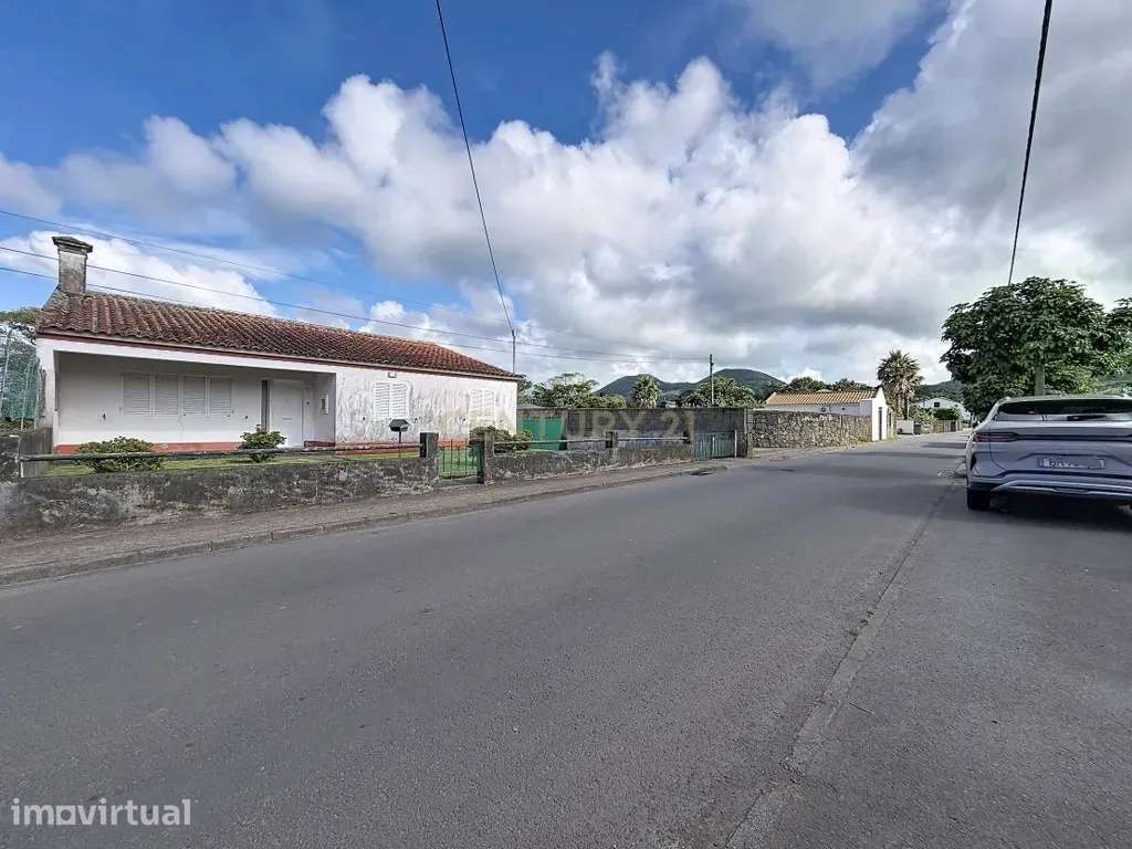 Moradia T3+1 térrea com garagem, jardim e amplo terreno — Aflitos, Fen - Grande imagem: 2/55