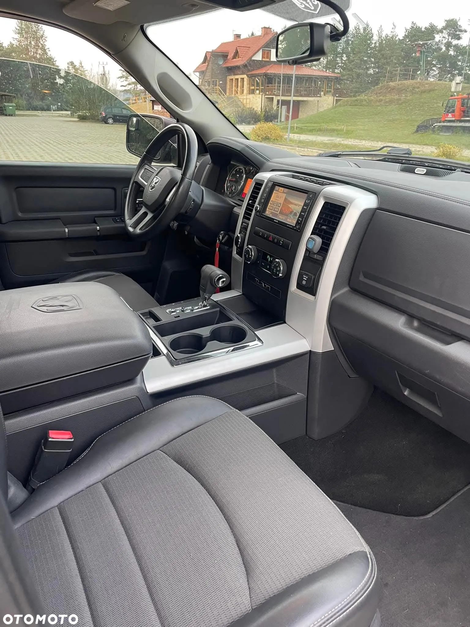 Dodge RAM 1500 5.7 4x4 - 9